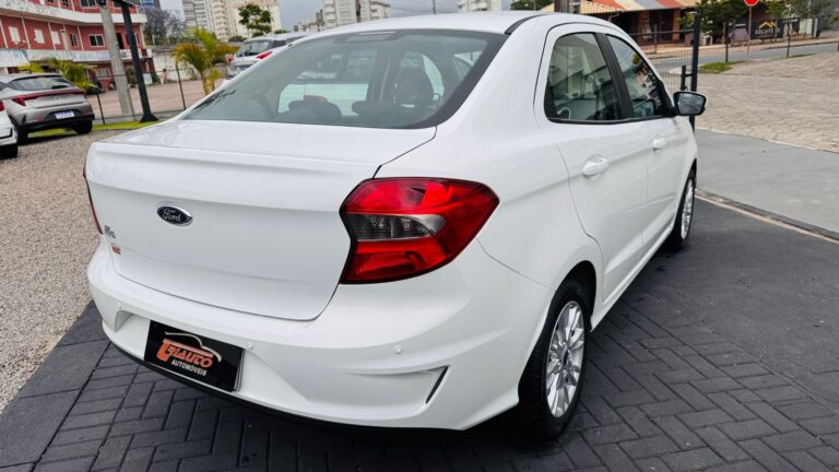 ford ka sedan 04