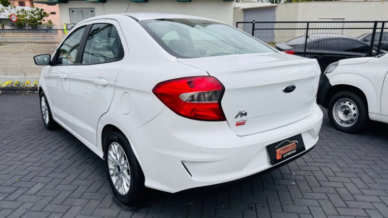 ford ka sedan 05
