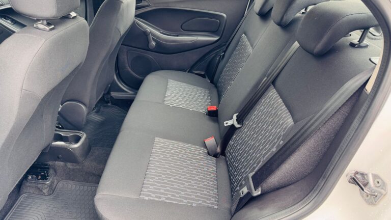 ford ka sedan 08